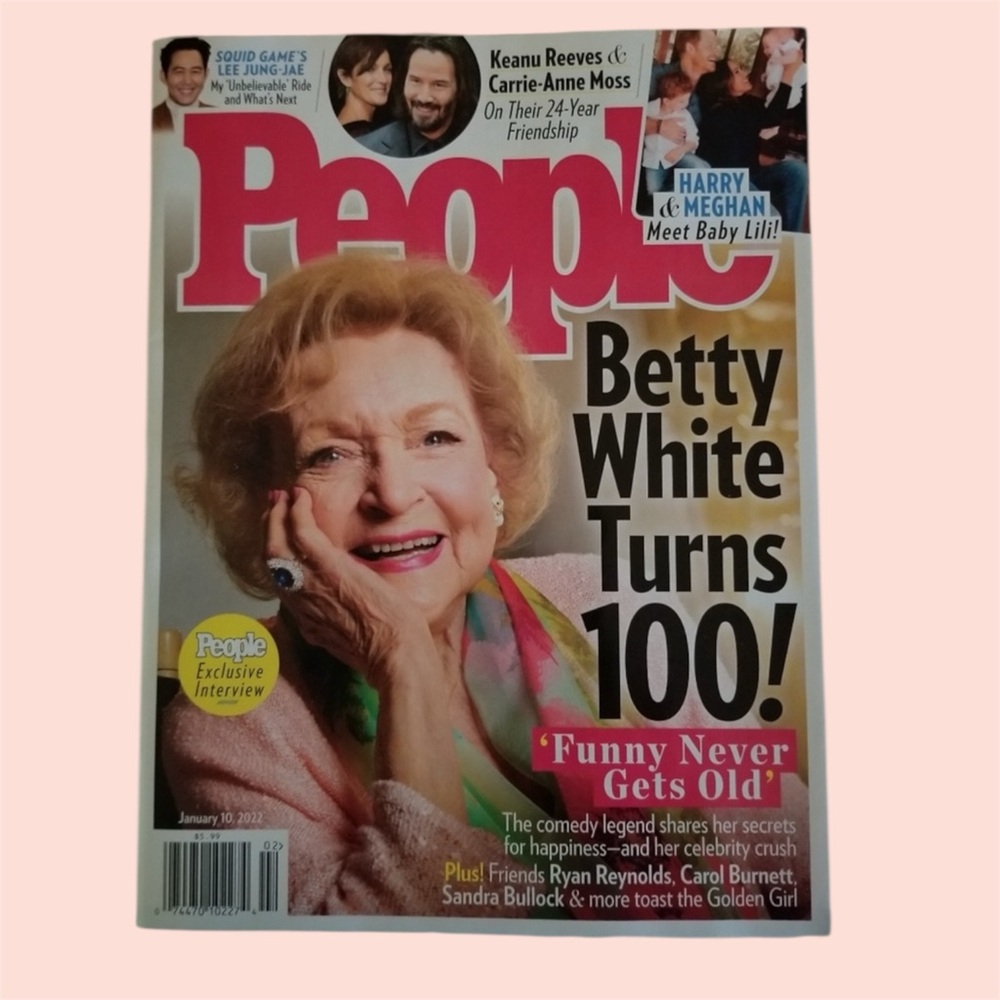Betty White People Magazine January 2022 100th Birthday Issue No Label - Picture 2 of 7